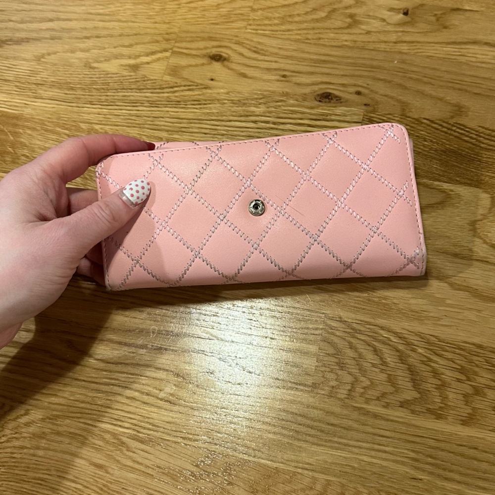 Chic Pink Quilted Women's Wallet - Picture 7 of 8